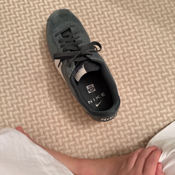 Nike
Cortez "Vintage Green" sneakers - Picture 4 of 7